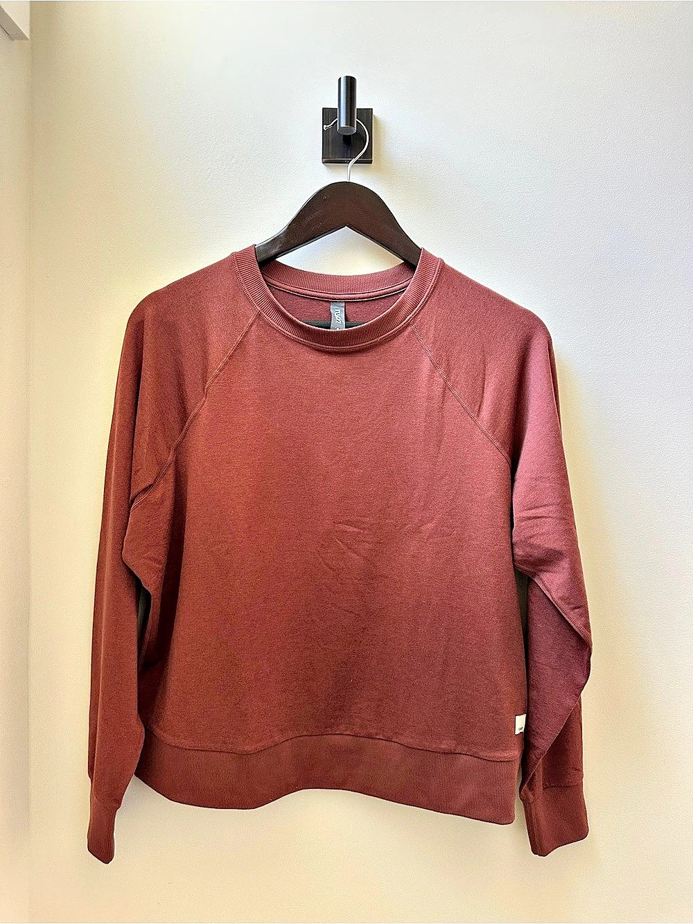 vuori Long Sleeve Halo Crew Sweatshirt cinnamon Small